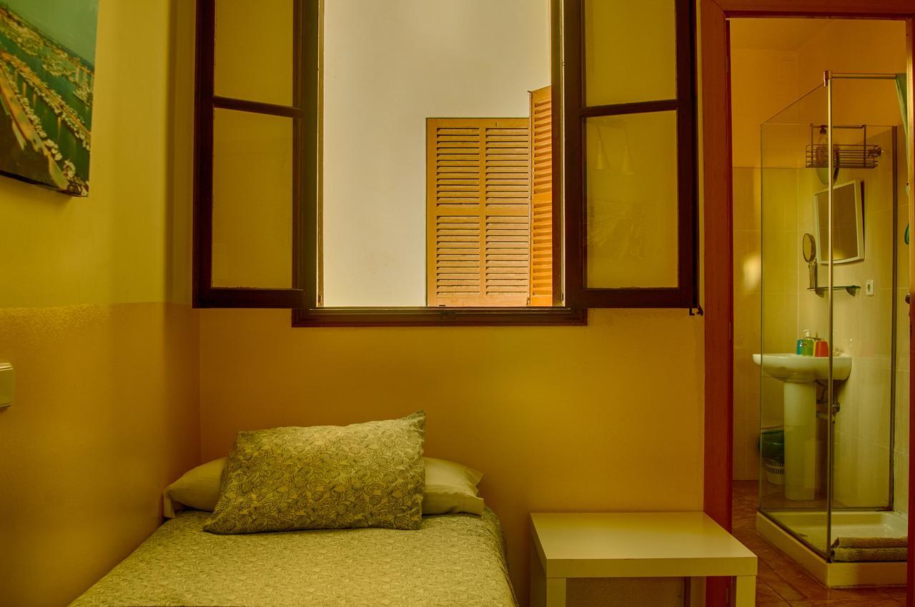 Hostal Atlanta El Arenal  Exterior photo